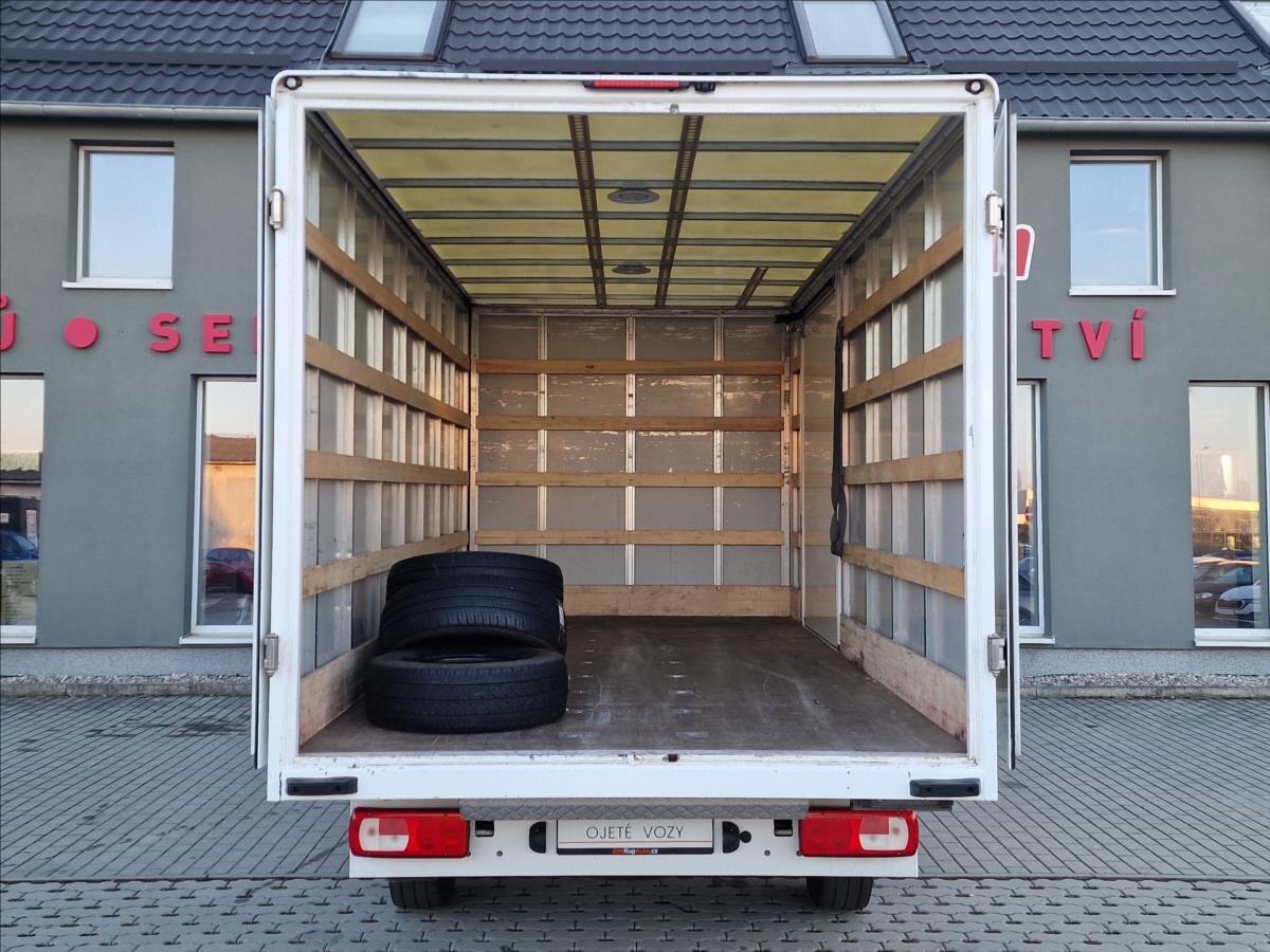 Volkswagen Crafter Skříň 2,0 l 103 kw