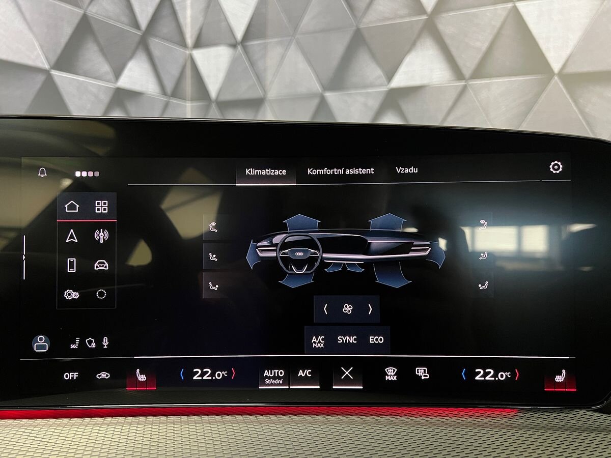 Audi Q5 SUV 2,0 l 150 kw