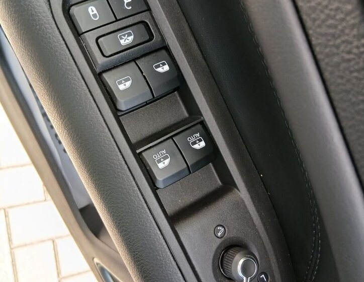 Jeep Compass SUV / Terénní 1,5 l 96 kw