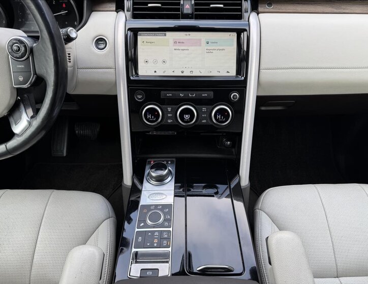 Land Rover Discovery SUV / Terénní 3,0 l 190 kw