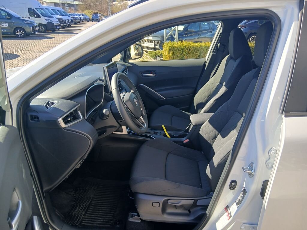 Toyota Corolla Cross SUV / Terénní 2,0 l 112 kw