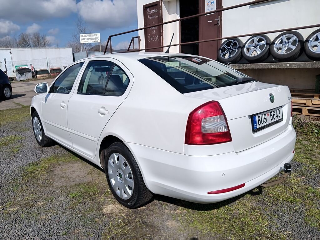 Škoda Octavia Sedan / Limuzína 1,6 l 77 kw
