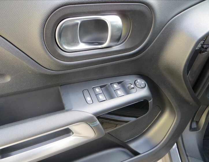 Citroën C5 Aircross SUV / Terénní 1,5 l 96 kw