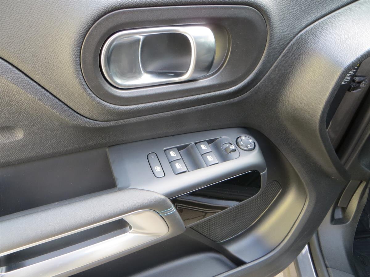 Citroën C5 Aircross SUV / Terénní 1,5 l 96 kw