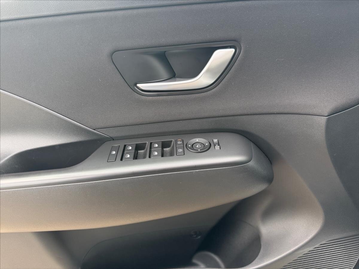 Hyundai Kona SUV / Terénní 1,6 l 101 kw