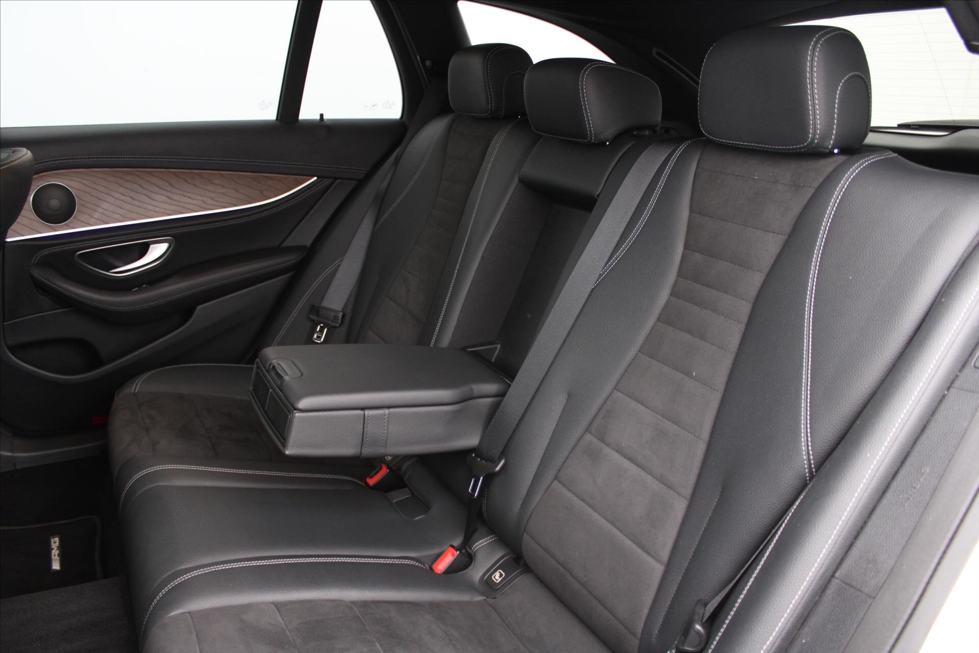 Mercedes-Benz Třídy E Kombi 2,0 l 143 kw