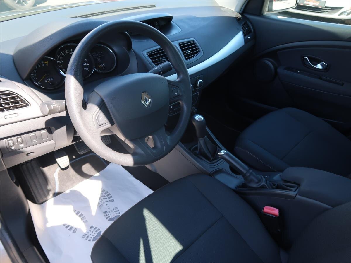 Renault Fluence Sedan / Limuzína 1,6 l 81 kw
