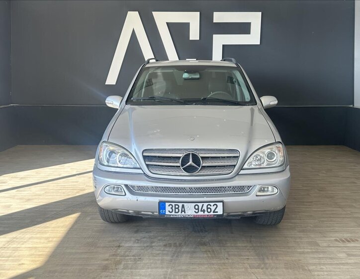 Mercedes-Benz Třídy M SUV / Terénní 2,7 l 120 kw