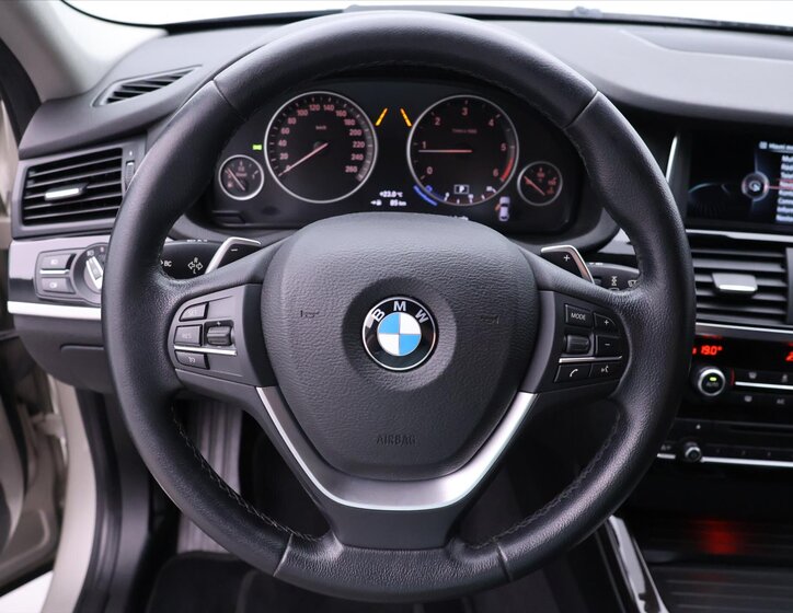 BMW X4 SUV 2,0 l 140 kw