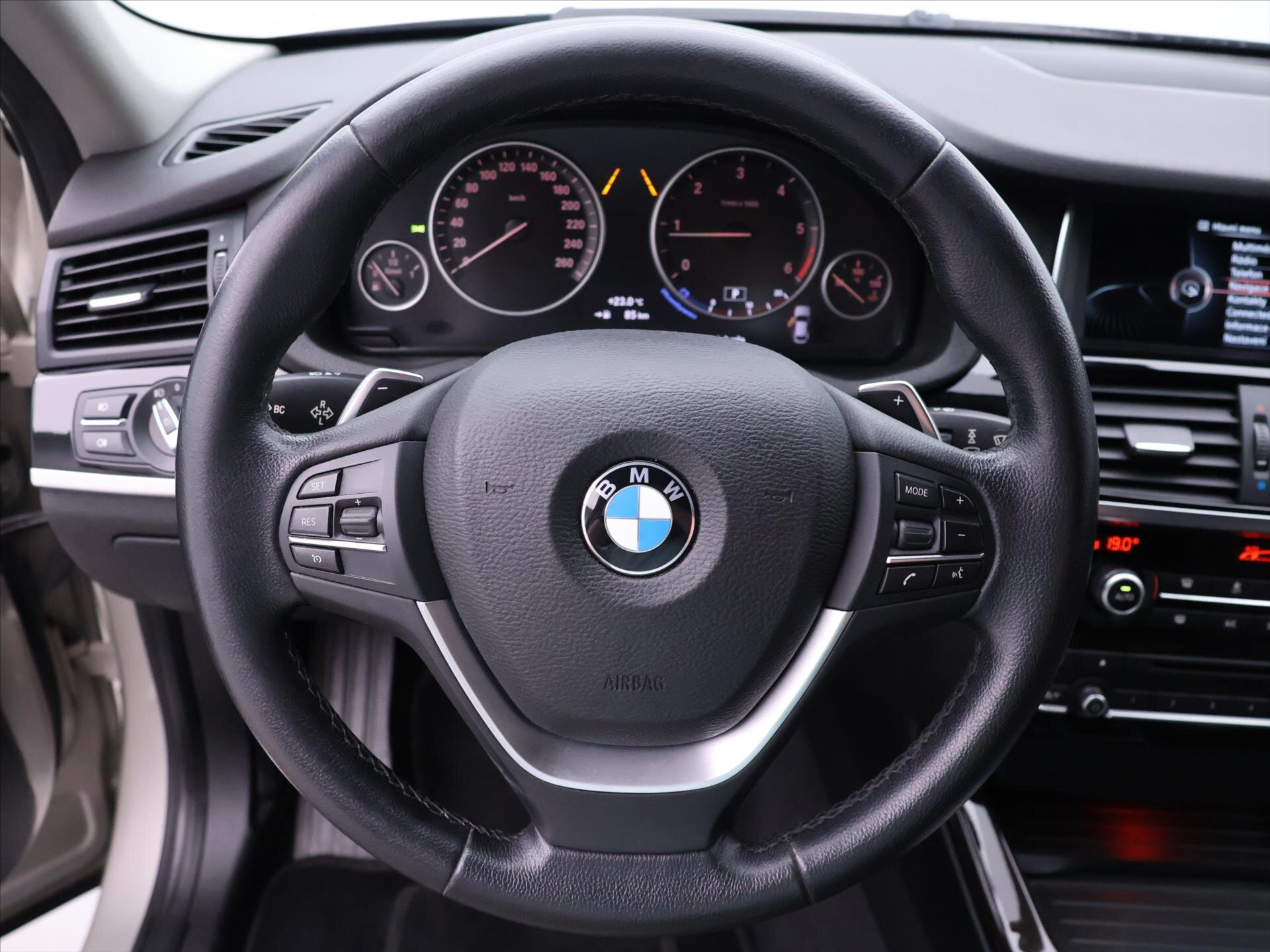 BMW X4 SUV 2,0 l 140 kw