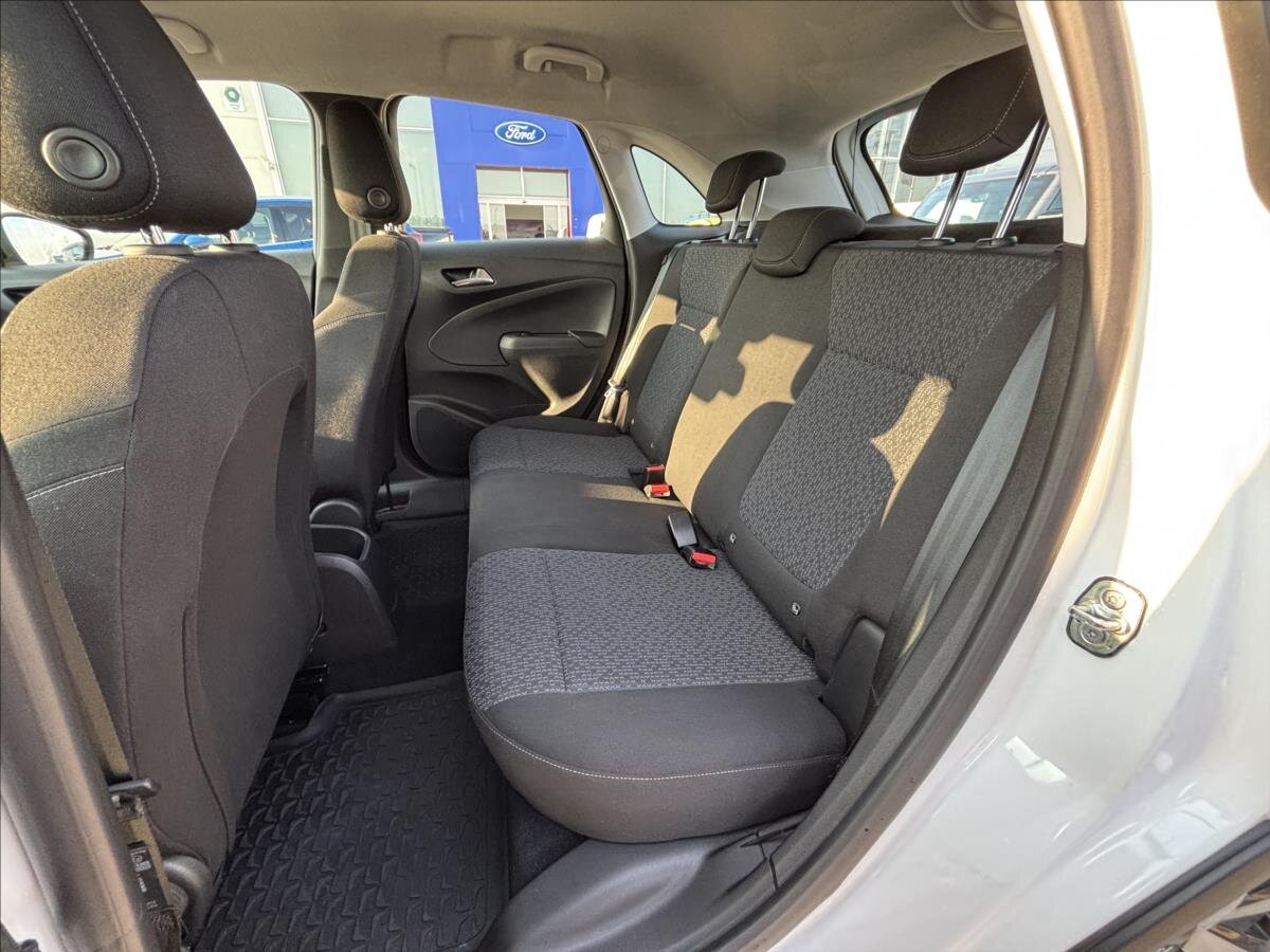 Opel Crossland SUV / Terénní 1,2 l 96 kw