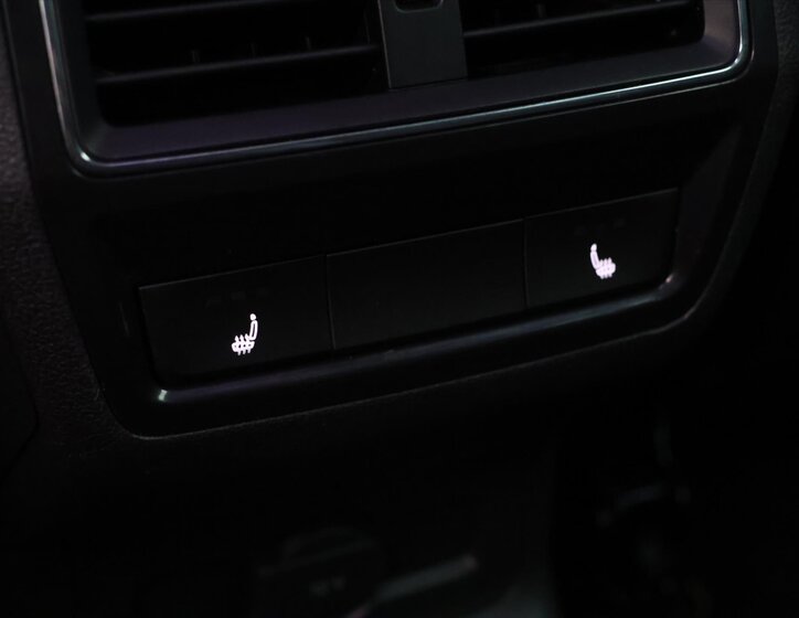 Škoda Karoq SUV / Terénní 2,0 l 110 kw