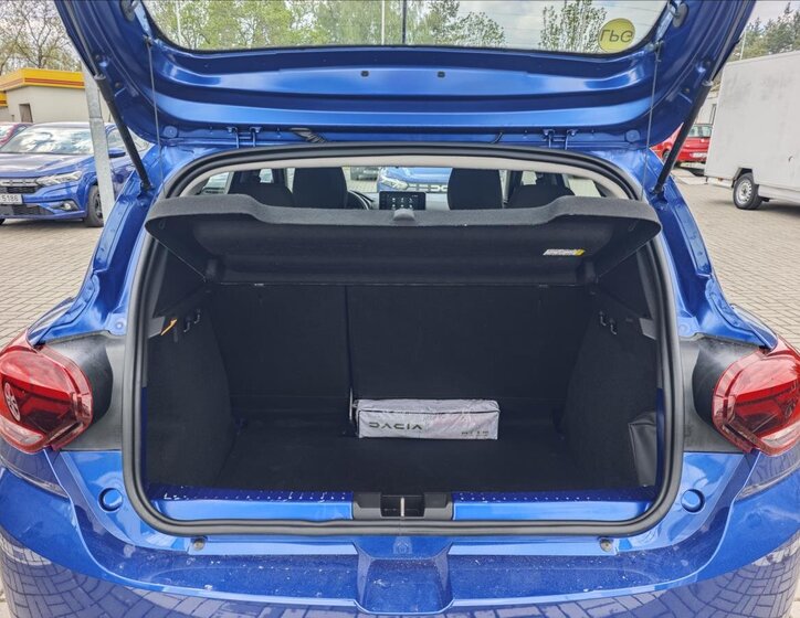 Dacia Sandero Hatchback 999,0 67 kw