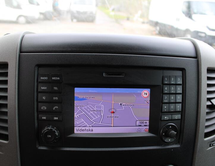 Mercedes-Benz Sprinter 14