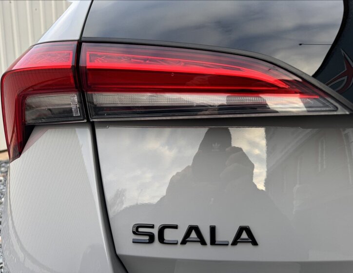 Škoda Scala 16