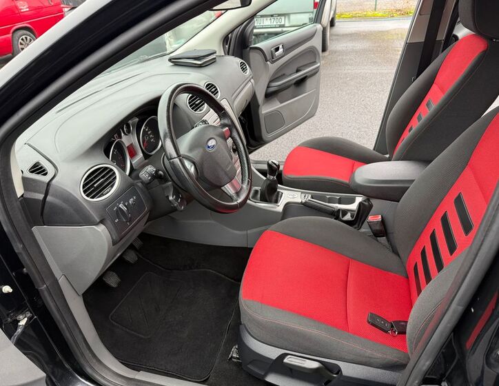 Ford Focus 7