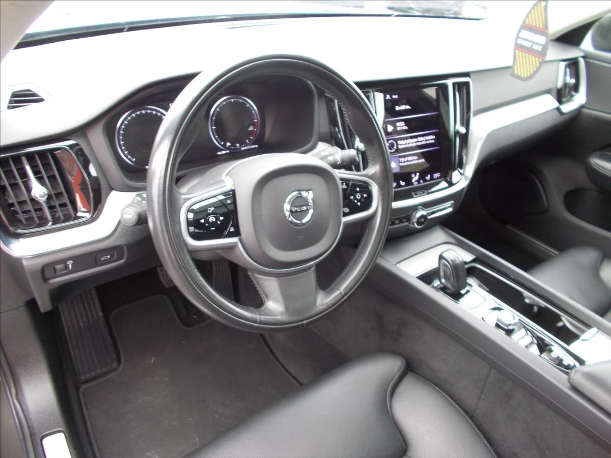 Volvo V60 Kombi 2,0 l 145 kw