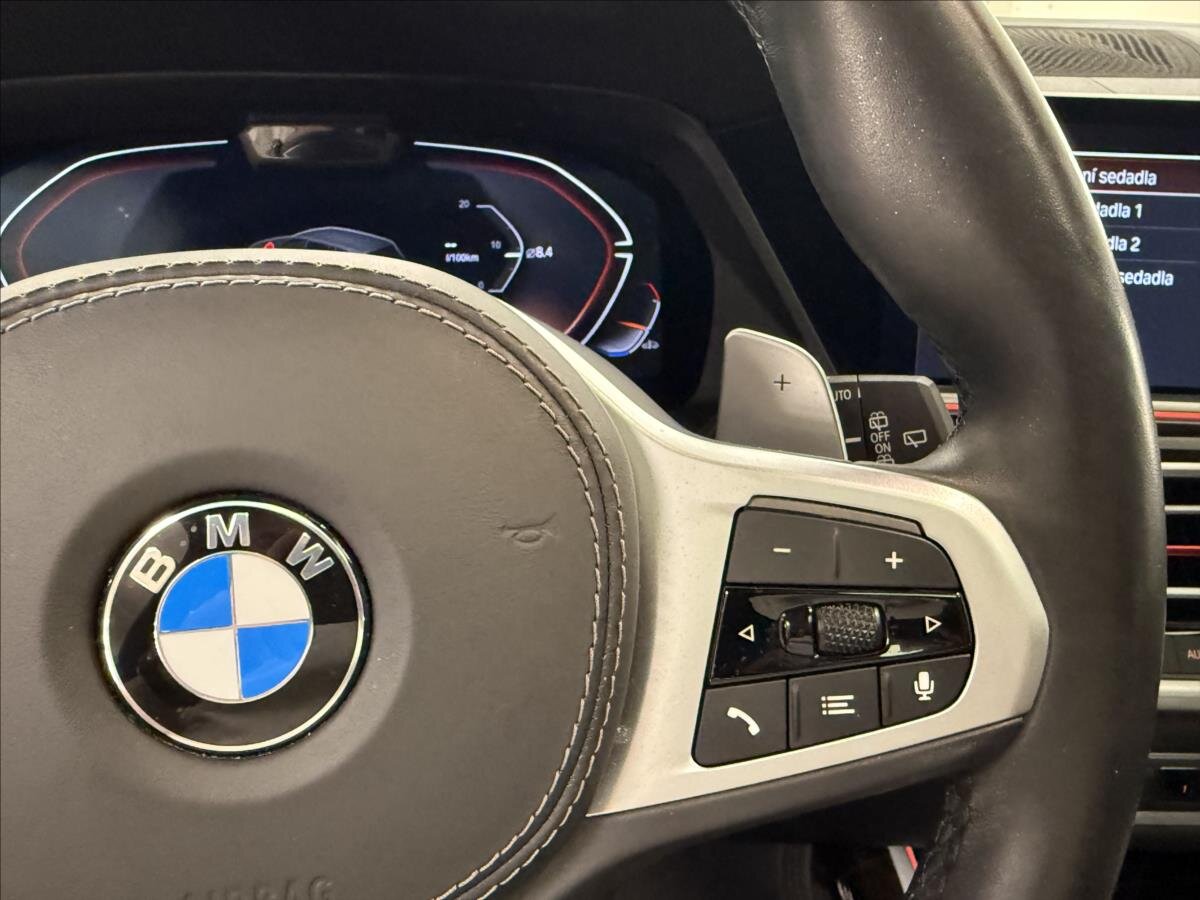 BMW X7 Kombi 3,0 l 250 kw