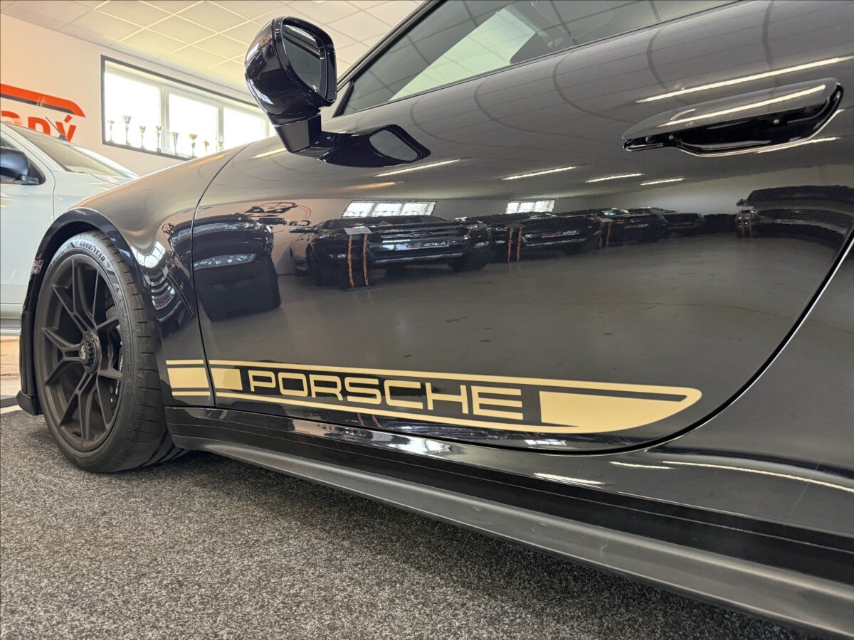 Porsche 911 Kupé 4,0 l 375 kw