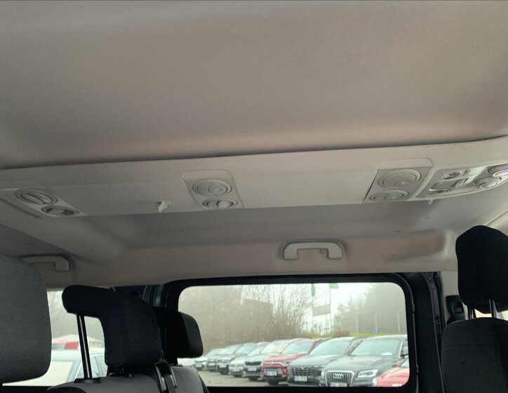 Peugeot Traveller 16