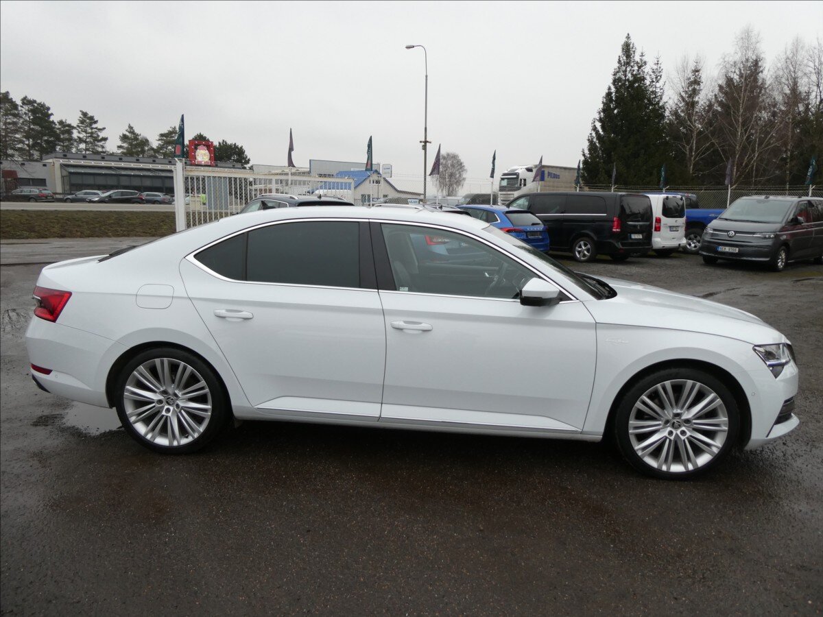 Škoda Superb Sedan 2,0 l 110 kw