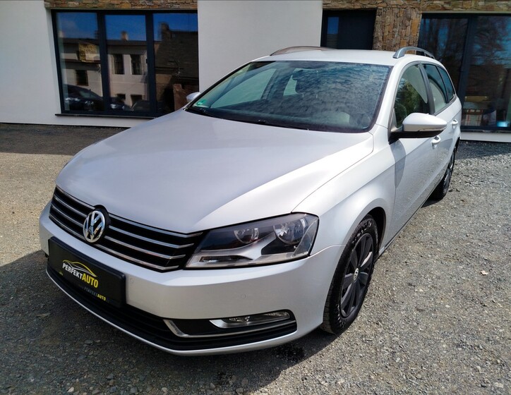 Volkswagen Passat 1