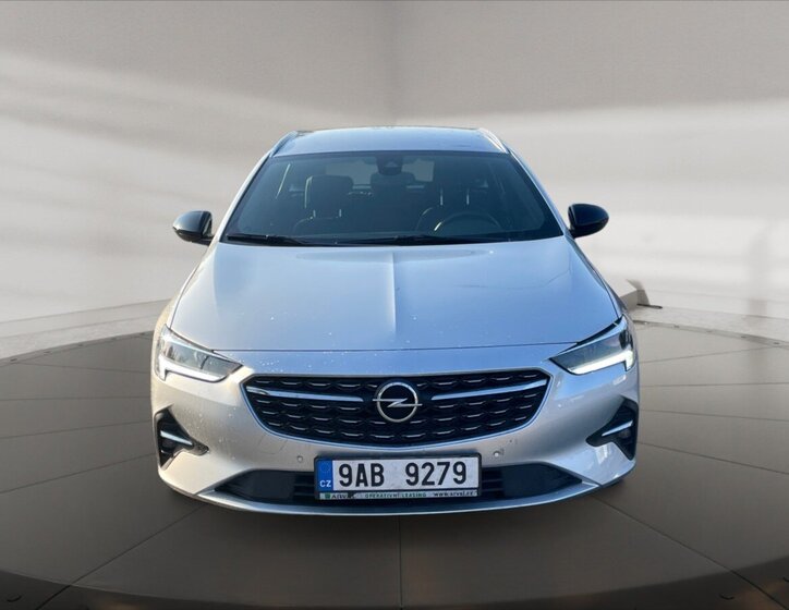 Opel Insignia Kombi 2,0 l 128 kw
