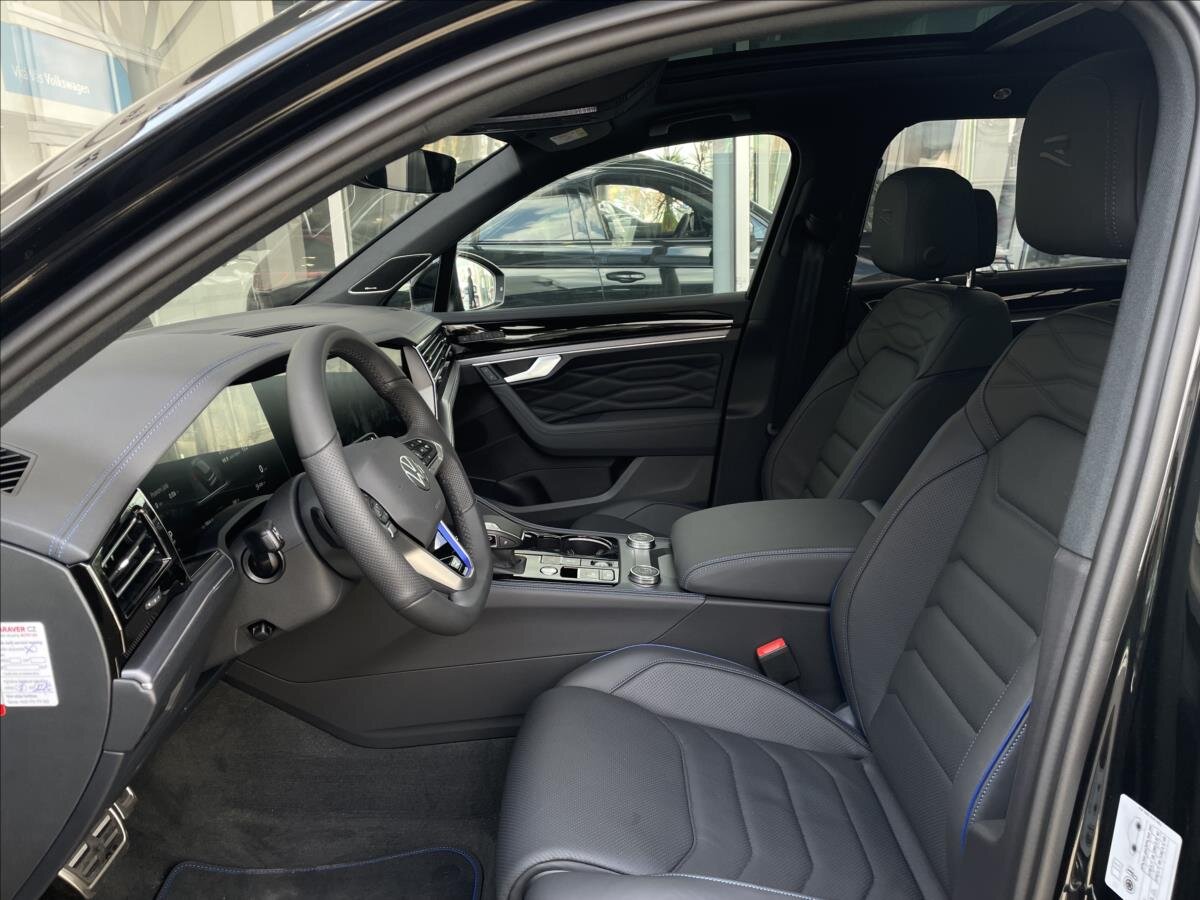 Volkswagen Touareg SUV / Terénní 3,0 l 250 kw
