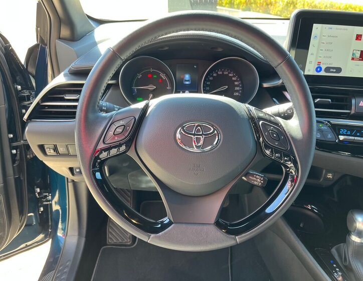 Toyota C-HR SUV / Terénní 2,0 l 112 kw