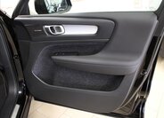 Volvo XC40 Kombi 2,0 l 145 kw