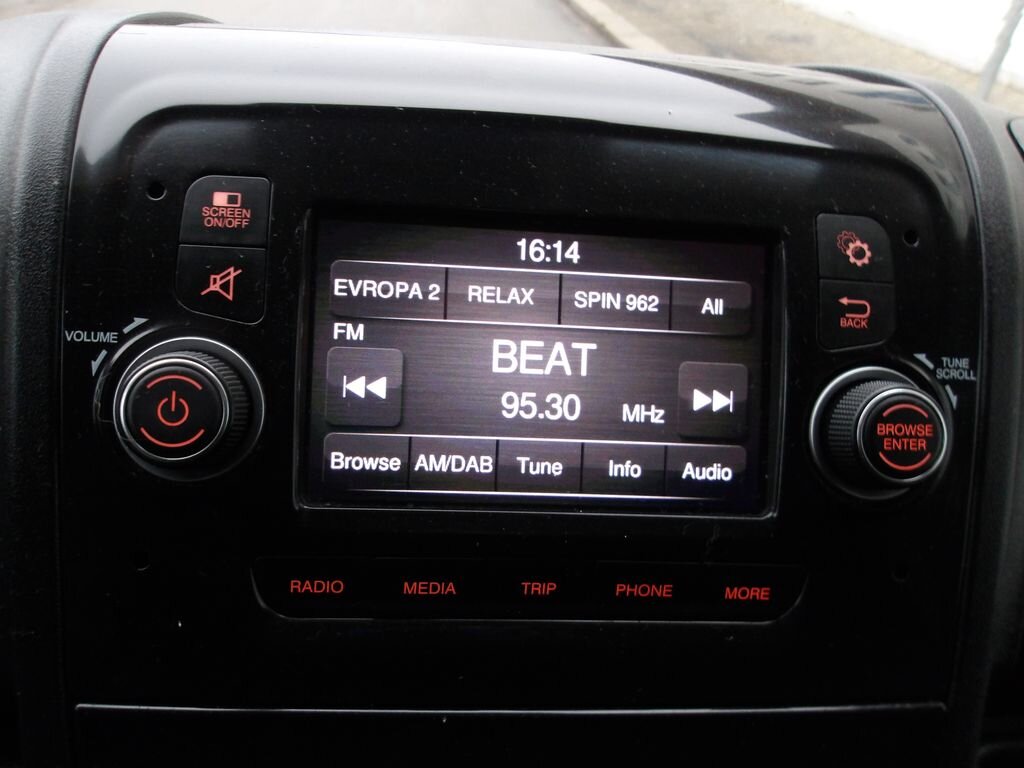 Peugeot Boxer Skříň 2,2 l 121 kw