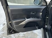 Mitsubishi Outlander 10