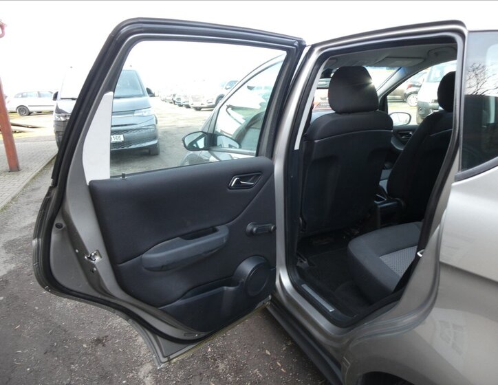 Mercedes-Benz Třídy A Hatchback 1,7 l 85 kw