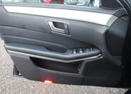 Mercedes-Benz Třídy E 30