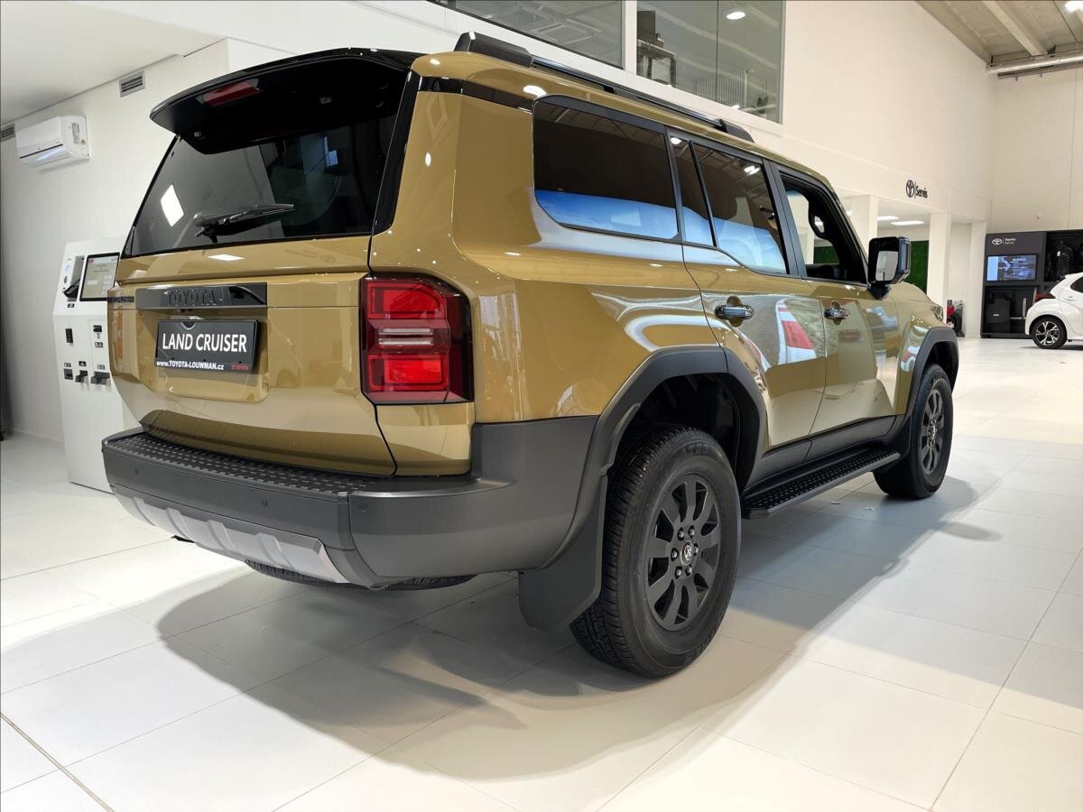 Toyota Land Cruiser SUV 2,8 l 150 kw
