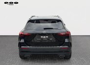 Mercedes-Benz GLA 4