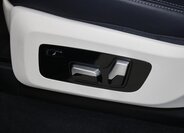 BMW X7 SUV / Terénní 3,0 l 250 kw