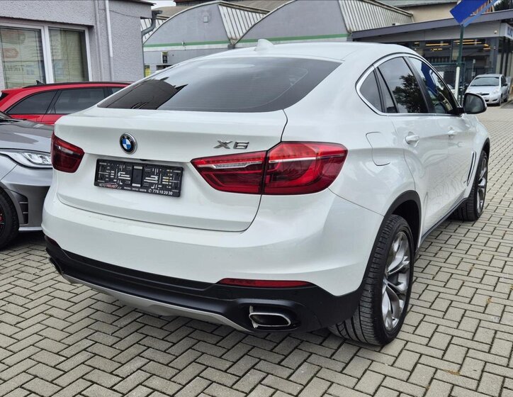 BMW X6 SUV 3,0 l 230 kw