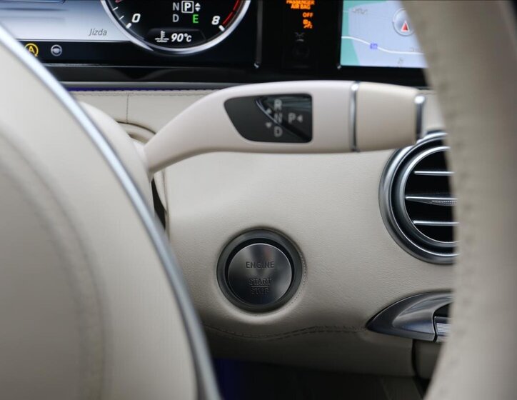 Mercedes-Benz Třídy S Kupé 4,7 l 335 kw