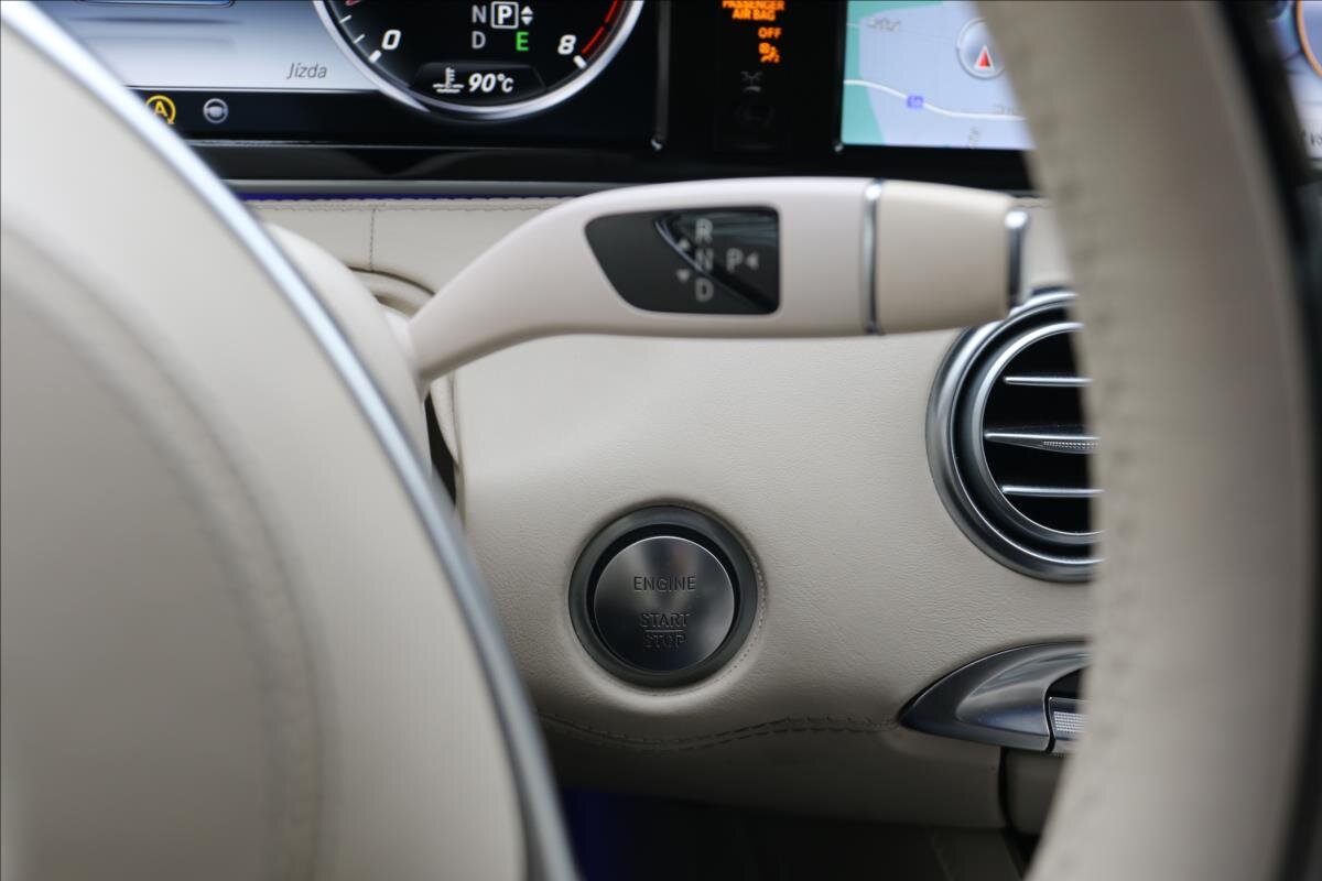 Mercedes-Benz Třídy S Kupé 4,7 l 335 kw