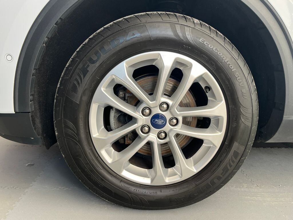 Ford Kuga SUV / Terénní 2,5 l 140 kw