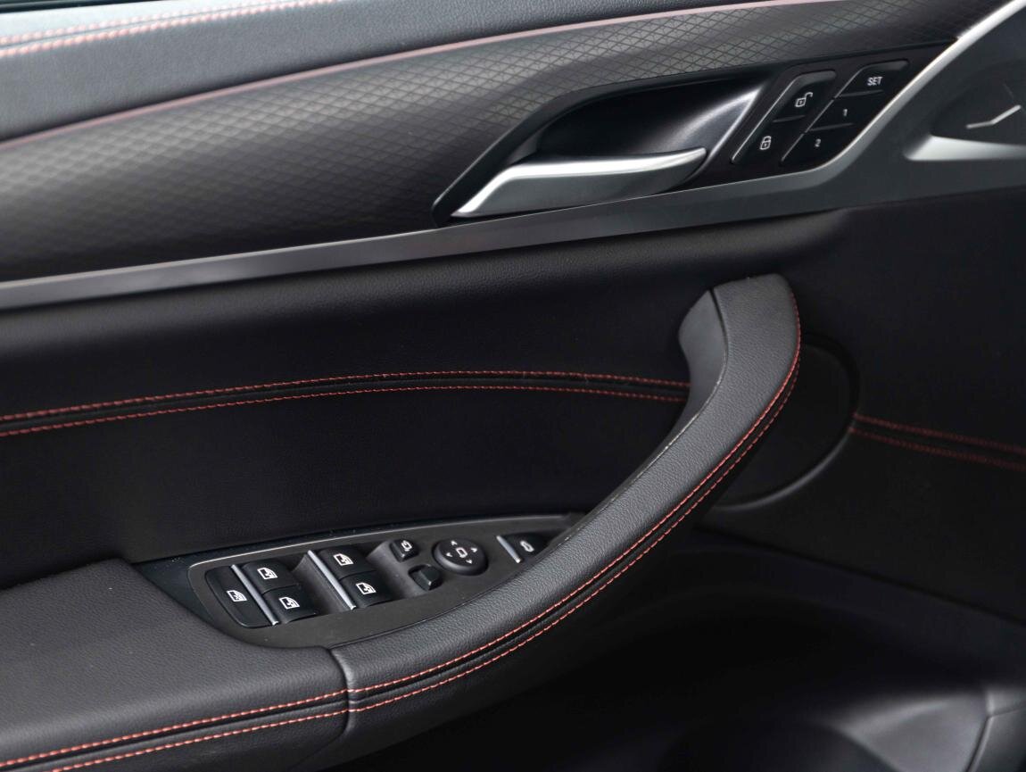 BMW X4 SUV / Terénní 3,0 l 210 kw