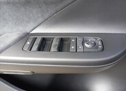 Toyota C-HR CUV 1,8 l 72 kw