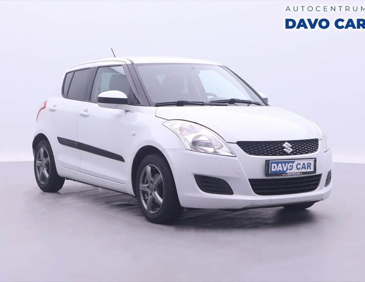 Suzuki Swift 1