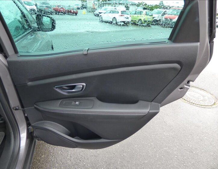 Renault Scénic MPV 1,5 l 81 kw