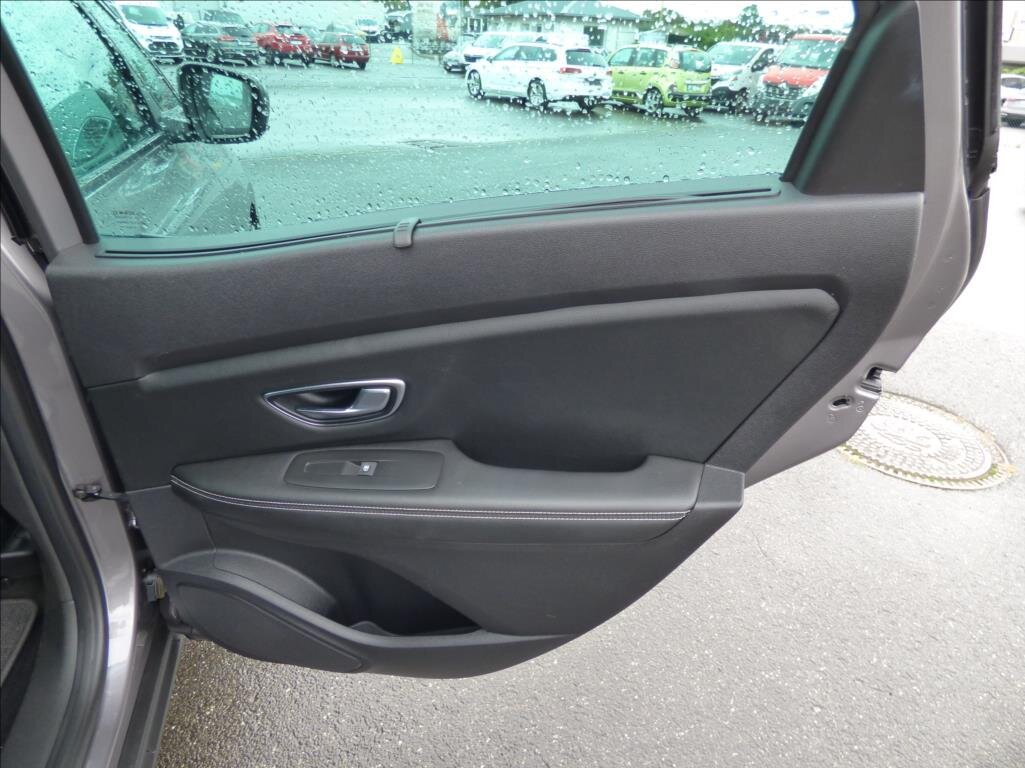 Renault Scénic MPV 1,5 l 81 kw