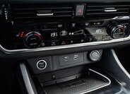 Nissan X-Trail SUV 1,5 l 120 kw