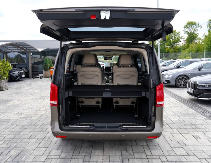 Mercedes-Benz Třídy V 12