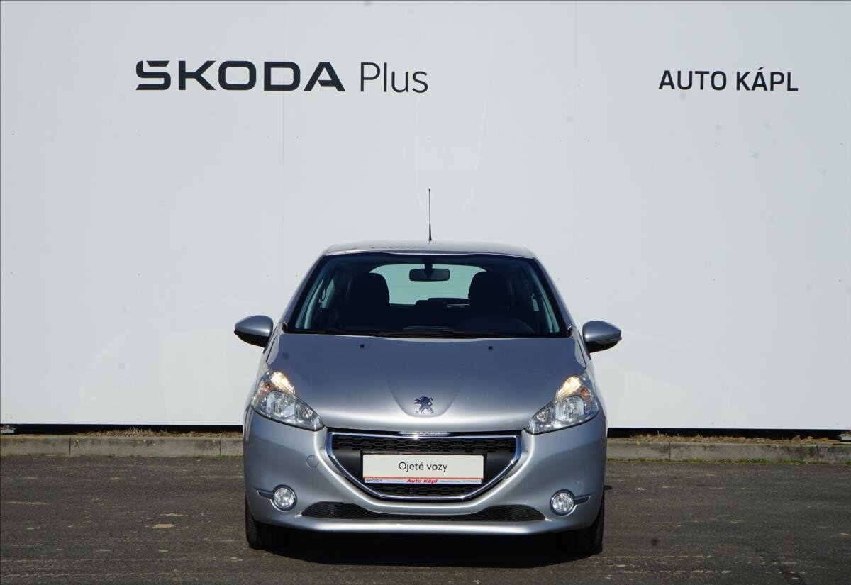 Peugeot 208 Hatchback 1,2 l 60 kw