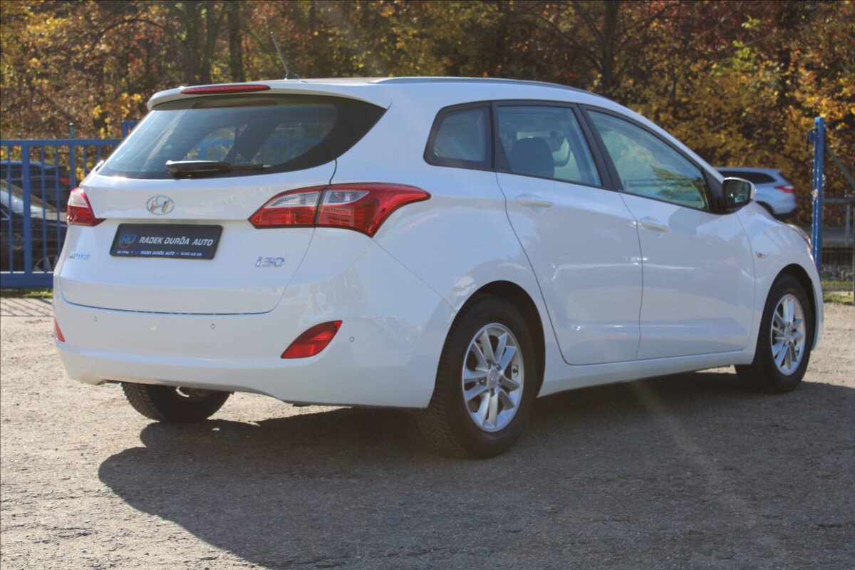Hyundai i30 Kombi 1,6 l 88 kw